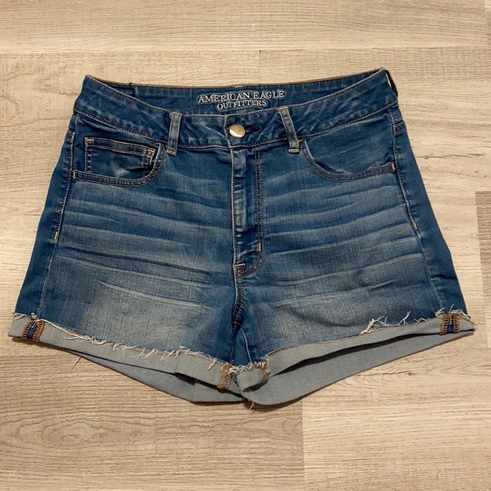 American Eagle Outfitters High-Rise Shortie sz: 12